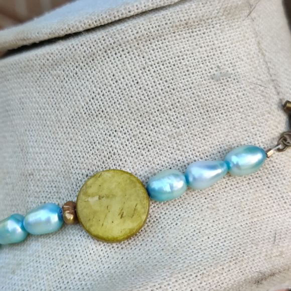 Blue freshwater pearl , agate, serpentine and crystal necklace - Picture 4 of 13